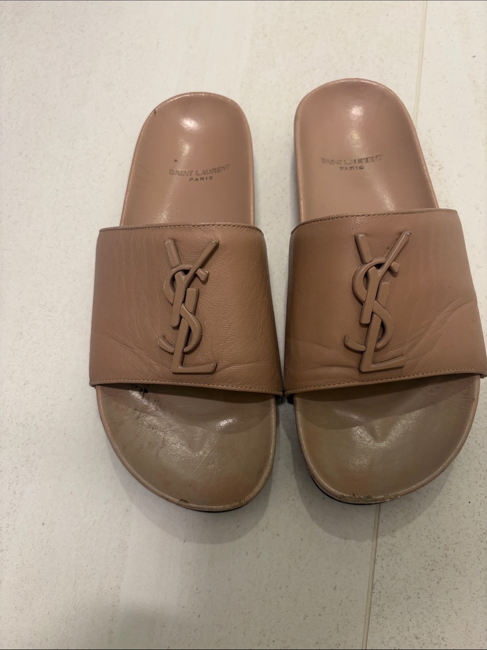 YSL NUDE LEATHER SLIDES 36